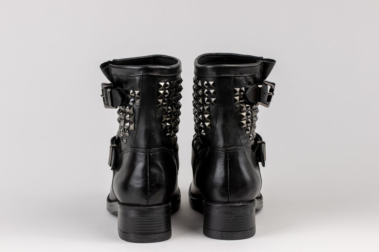 Belgrade : Black Antique Leather Boots For women