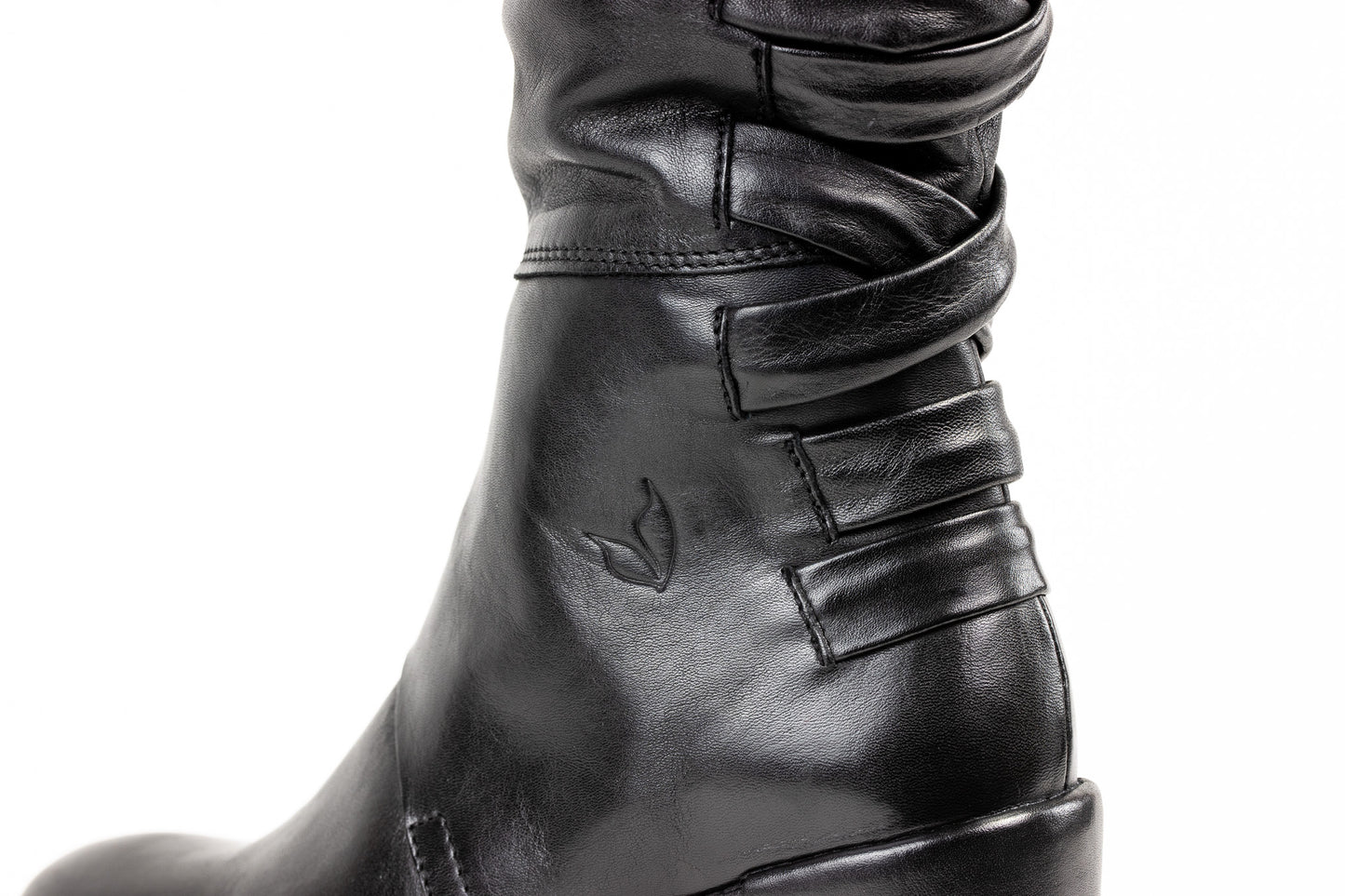 Madrid - Black : Gorgeous almost knee height leather boot