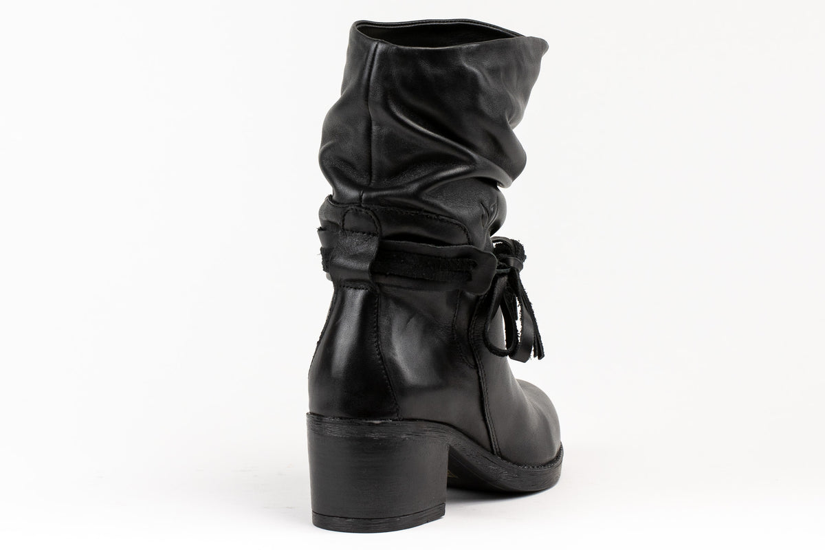 Vienna black leather boot, back view with heel