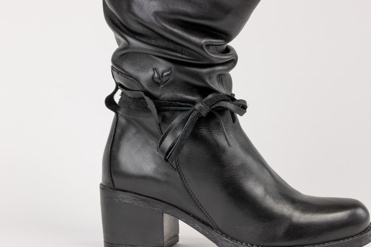 Vienna boot close-up of leather wrap tie and heel